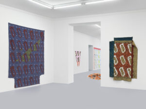 Claude Viallat | Malereien III | Ausstellungsansicht / Exhibition view 2026 | Courtesy Claude Viallat & Galerie kajetan | Photo: Gunter Lepkowski