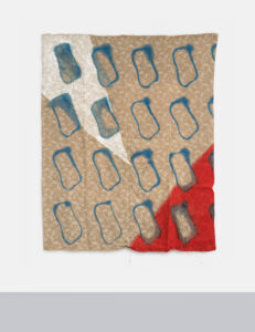 Claude Viallat | 374 / 2024 | 2024 | Acryl auf Gewebe / Acrylic on fabric | 190 x 149 cm / 74,8 x 58,7 in | Ausstellungsansicht / Exhibition view 2026 | Courtesy Claude Viallat & Galerie kajetan | Photo: Gunter Lepkowski