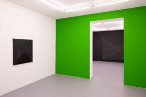 Haleh Redjaian | Transit | Ausstellungsansicht / Exhibition view Galerie kajetan Berlin | Photo: Hans Grunert
