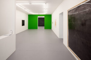 Haleh Redjaian | Transit | Ausstellungsansicht / Exhibition view Galerie kajetan Berlin | Photo: Hans Grunert